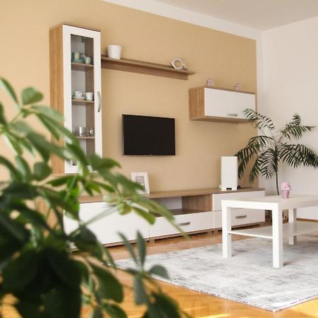 Apartments Marina スベティ・フィリップ・イ・ヤコブ エクステリア 写真