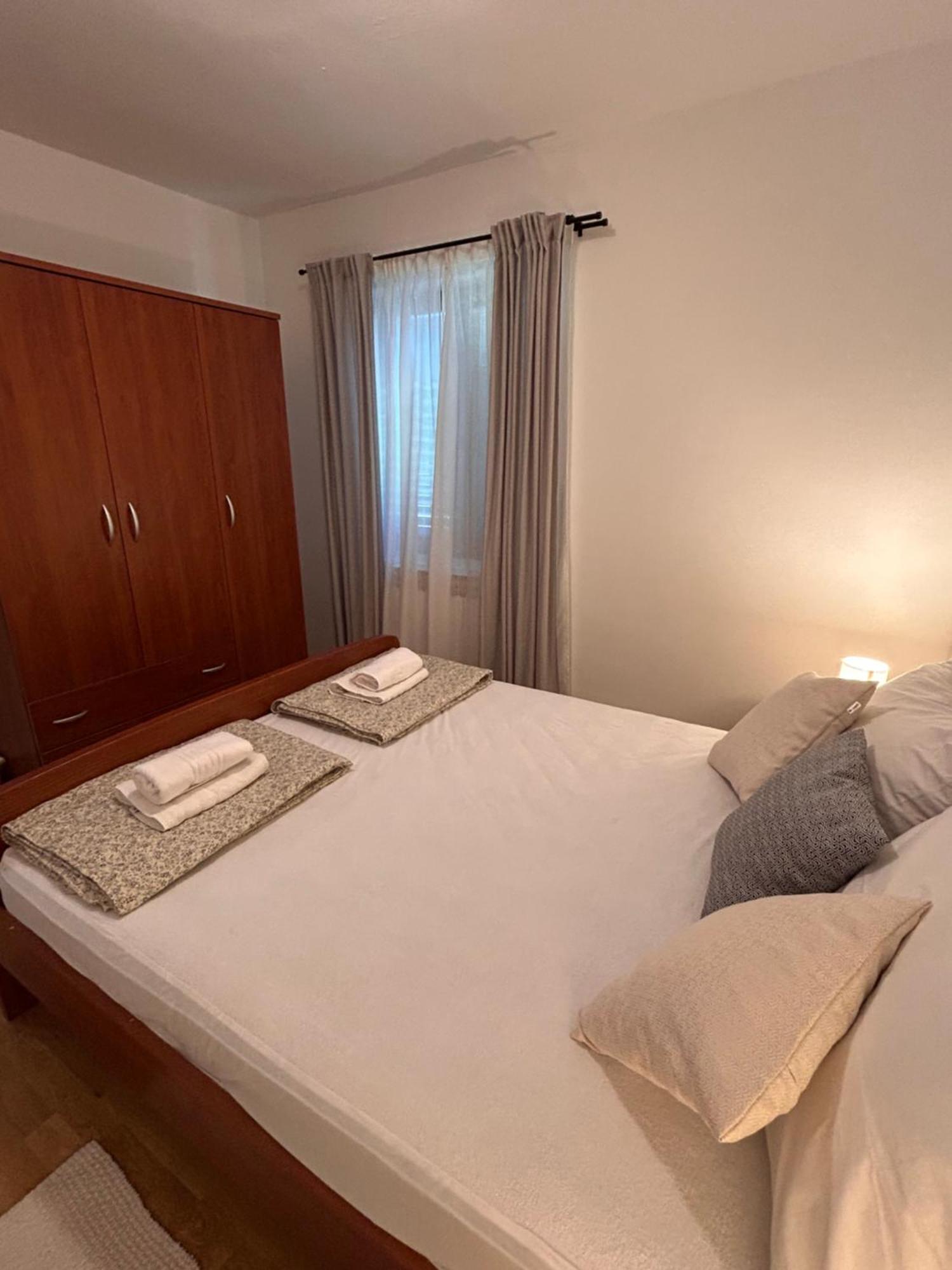 Apartments Marina スベティ・フィリップ・イ・ヤコブ エクステリア 写真